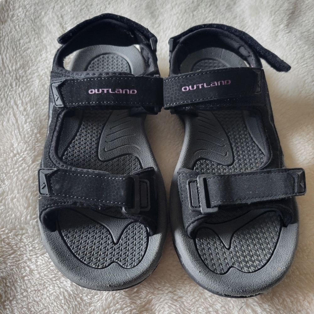 Outland sandals women's size 7